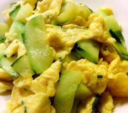 三月瓜能炒什么菜吃呢视频,多样佳肴轻松制作