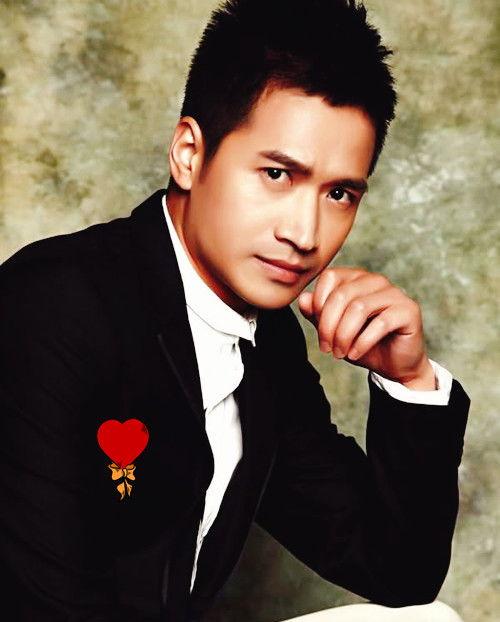 成毅吃瓜何晟铭视频播放,视频播放量飙升,网友热议不断