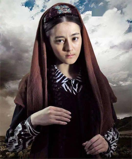 阿娜尔罕的吃瓜视频